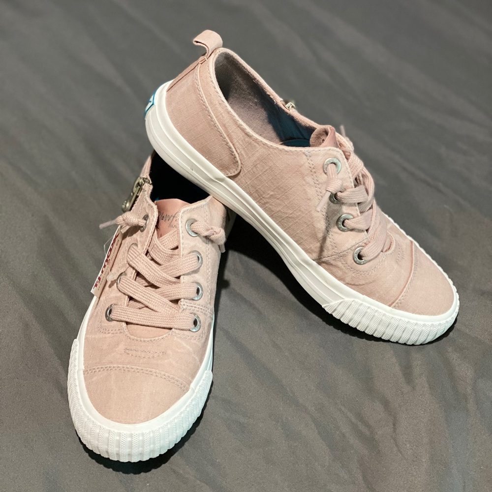 Dusty rose pink sneakers - BRAND NEW